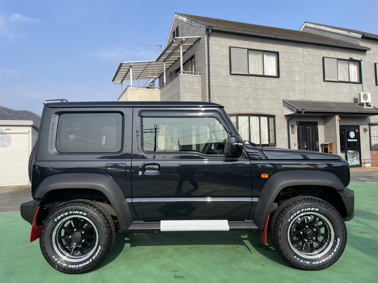 2000 (2)